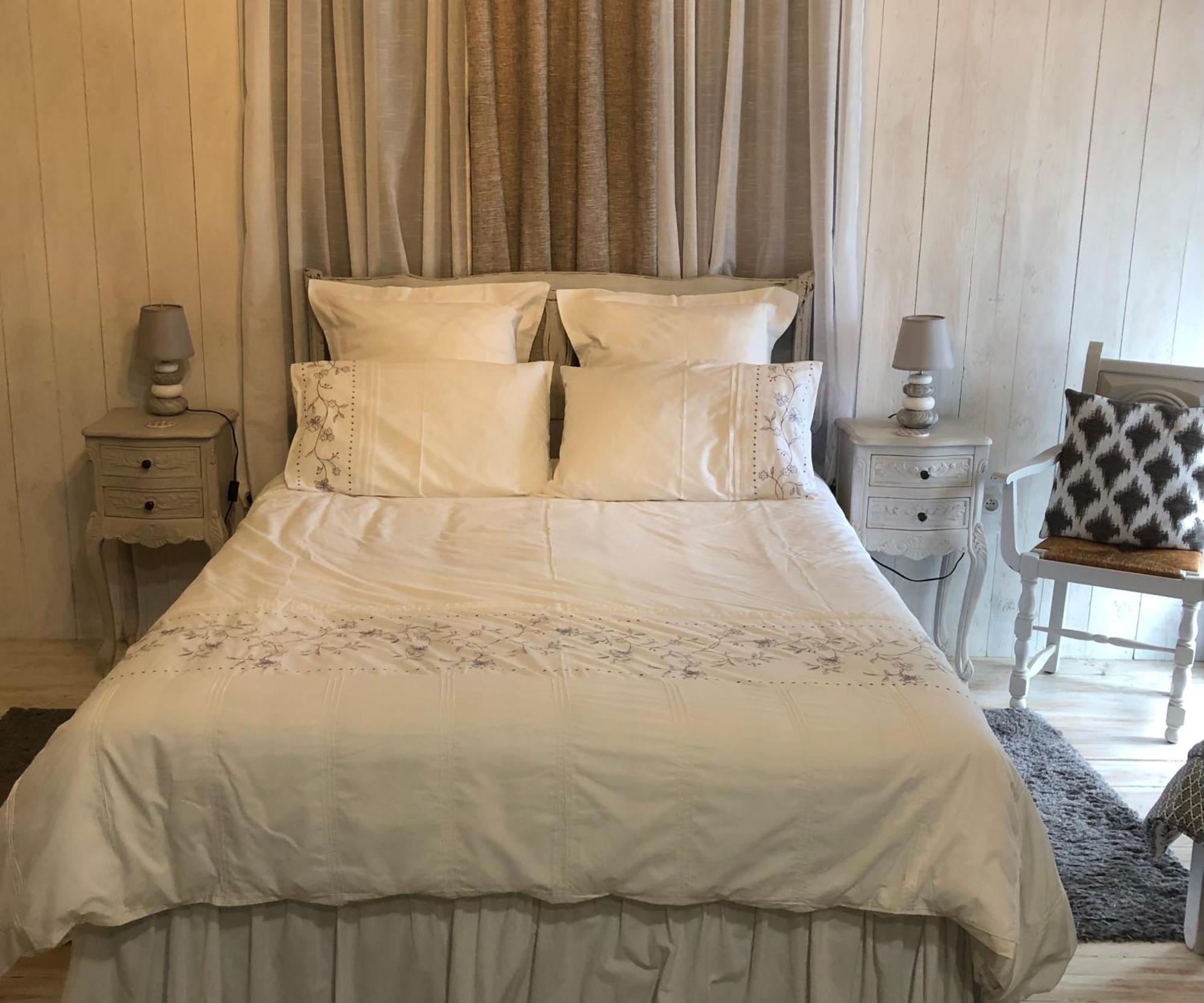 The House Of Lavender Bed & Breakfast Queaux Exterior photo